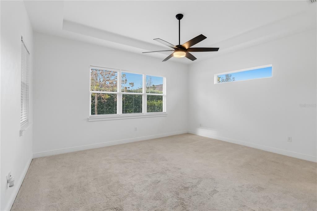 For Sale: $439,000 (3 beds, 3 baths, 2365 Square Feet)