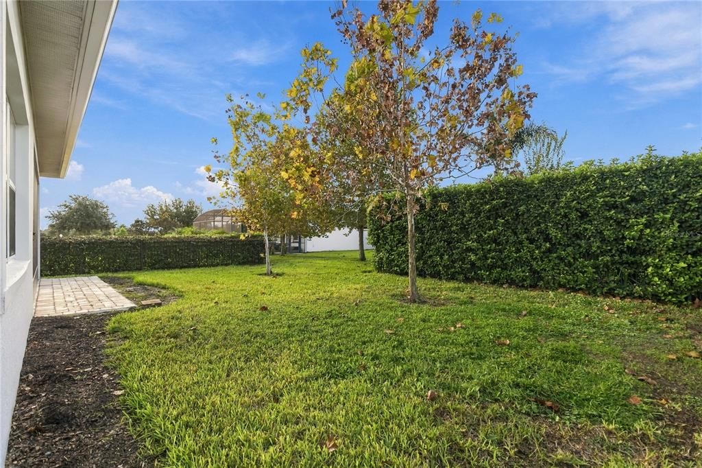 For Sale: $439,000 (3 beds, 3 baths, 2365 Square Feet)