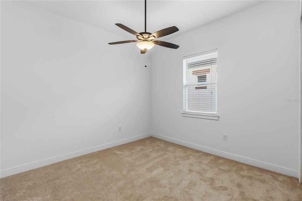 For Sale: $439,000 (3 beds, 3 baths, 2365 Square Feet)