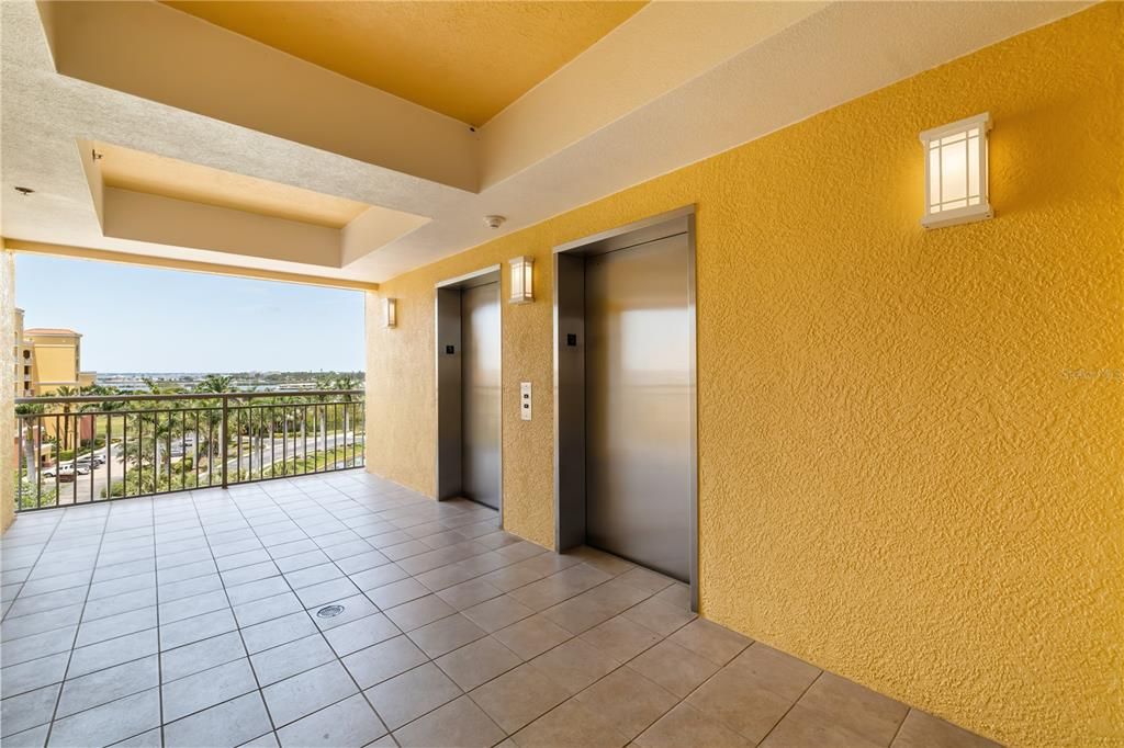 En Venta: $560,000 (2 camas, 2 baños, 1701 Pies cuadrados)