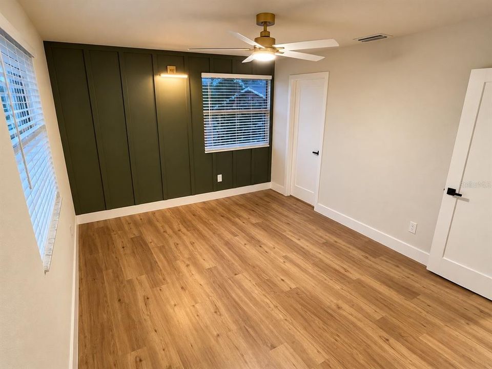 En Venta: $925,000 (4 camas, 3 baños, 2817 Pies cuadrados)