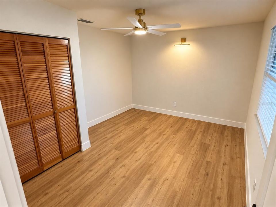 En Venta: $925,000 (4 camas, 3 baños, 2817 Pies cuadrados)