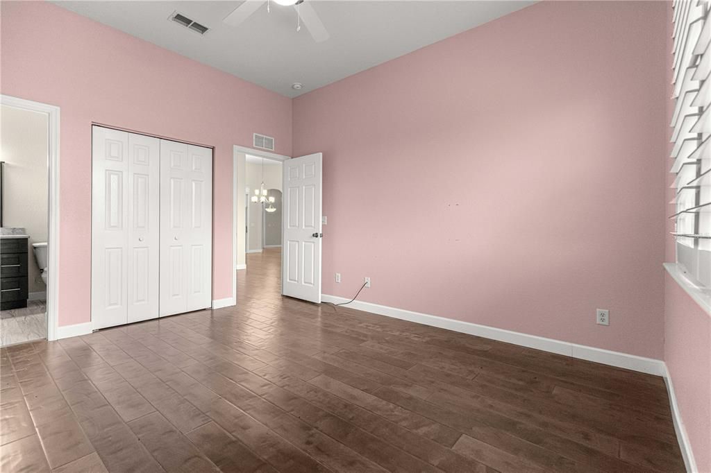 For Sale: $465,000 (3 beds, 3 baths, 2026 Square Feet)