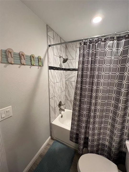 В аренду: $2,500 (2 спален, 2 ванн, 2204 Квадратных фут)