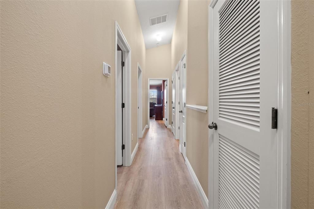 En Venta: $270,000 (3 camas, 2 baños, 1662 Pies cuadrados)