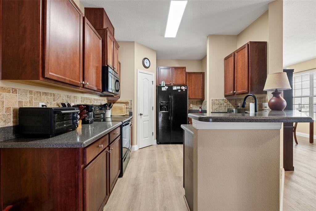 En Venta: $270,000 (3 camas, 2 baños, 1662 Pies cuadrados)