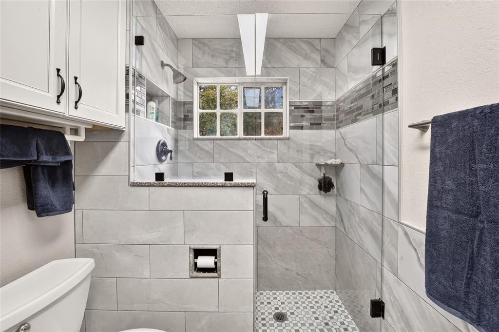 For Sale: $184,900 (3 beds, 3 baths, 1198 Square Feet)