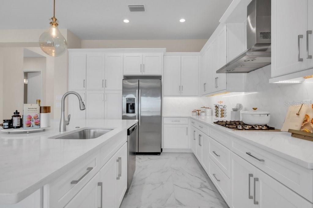 For Sale: $756,900 (3 beds, 3 baths, 2474 Square Feet)