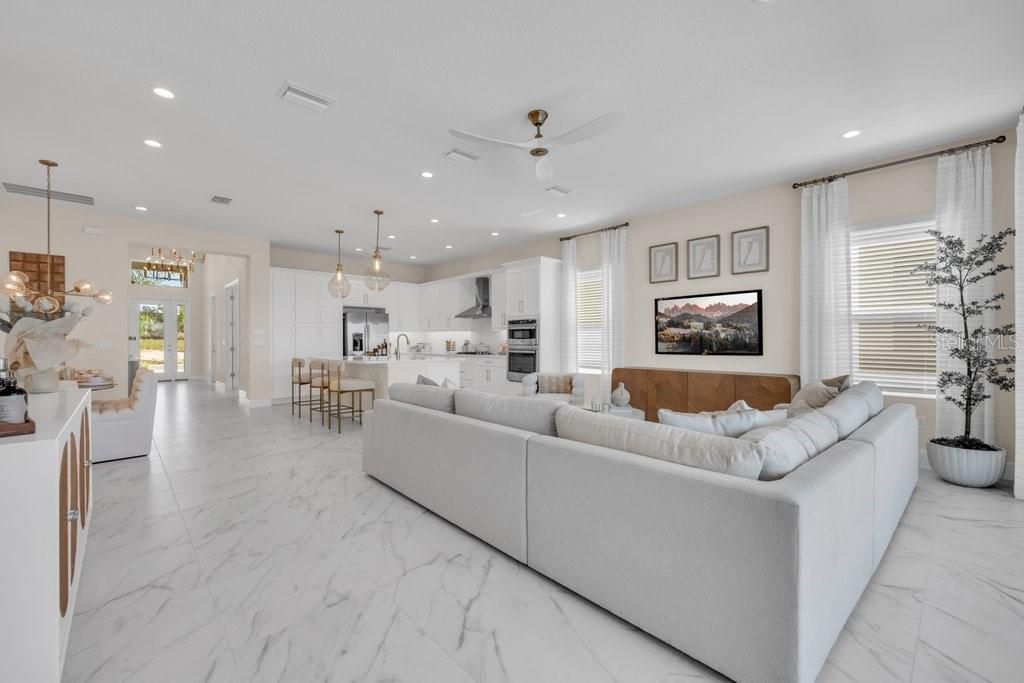 For Sale: $756,900 (3 beds, 3 baths, 2474 Square Feet)