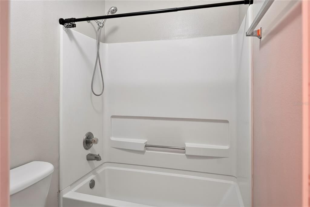 For Sale: $199,900 (3 beds, 2 baths, 1222 Square Feet)