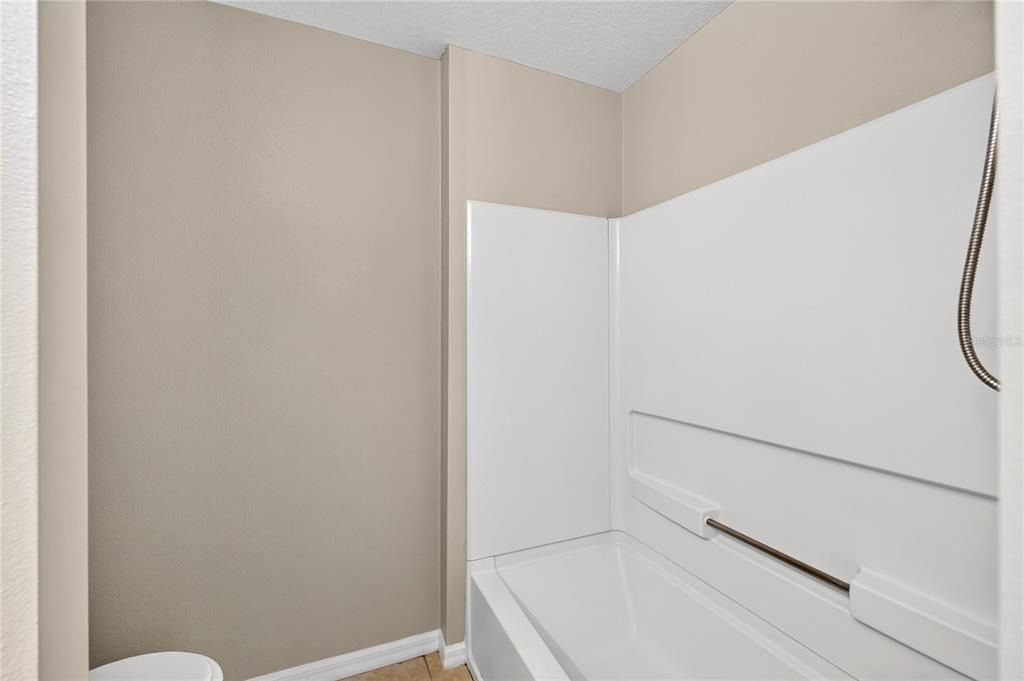 For Sale: $199,900 (3 beds, 2 baths, 1222 Square Feet)