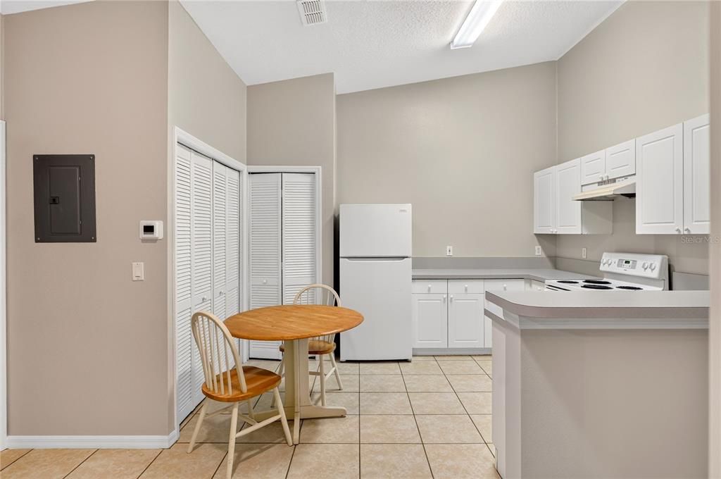 For Sale: $199,900 (3 beds, 2 baths, 1222 Square Feet)