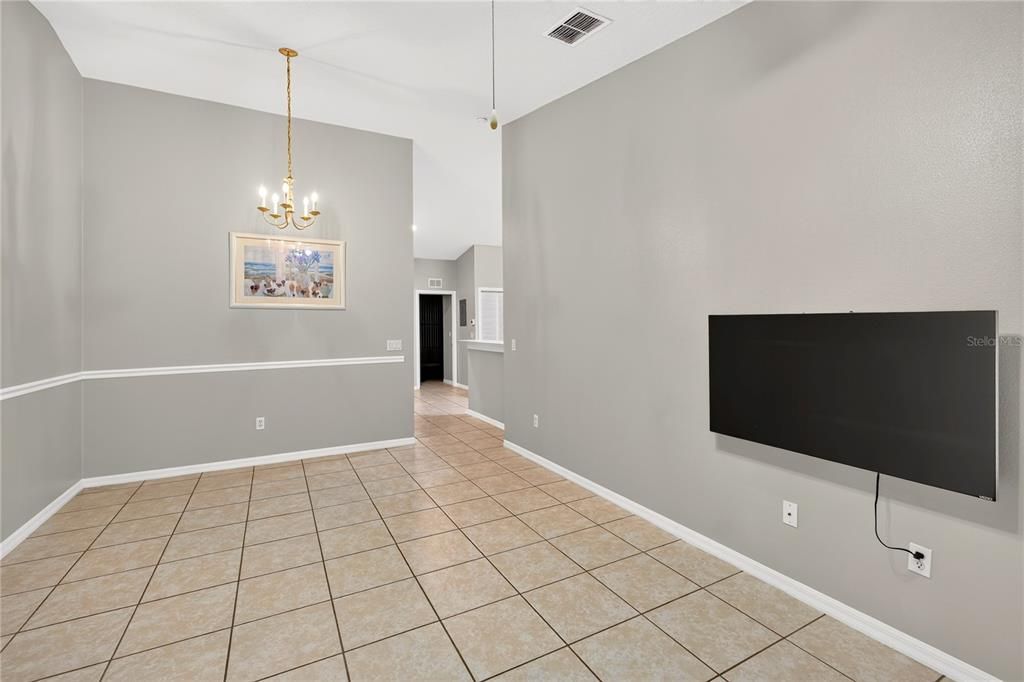 For Sale: $199,900 (3 beds, 2 baths, 1222 Square Feet)