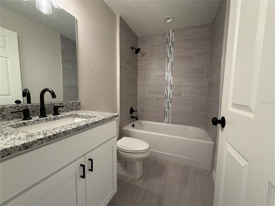 For Sale: $239,900 (3 beds, 2 baths, 1380 Square Feet)