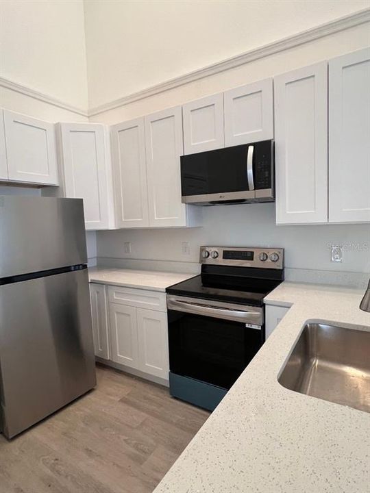 For Rent: $1,500 (3 beds, 2 baths, 1056 Square Feet)