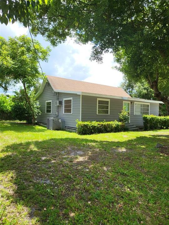 For Sale: $199,900 (3 beds, 2 baths, 1440 Square Feet)