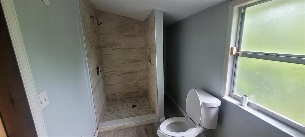 For Sale: $199,900 (3 beds, 2 baths, 1440 Square Feet)