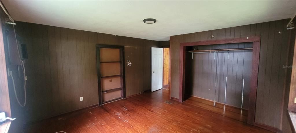 For Sale: $199,900 (3 beds, 2 baths, 1440 Square Feet)