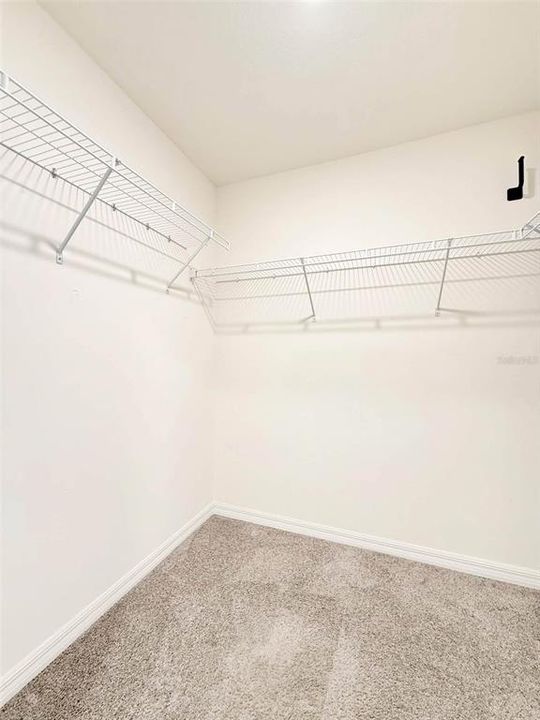 For Rent: $1,900 (3 beds, 2 baths, 1670 Square Feet)