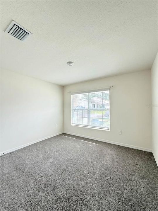 For Rent: $1,900 (3 beds, 2 baths, 1670 Square Feet)