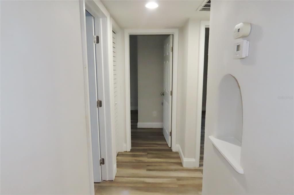 For Sale: $382,500 (4 beds, 2 baths, 1733 Square Feet)