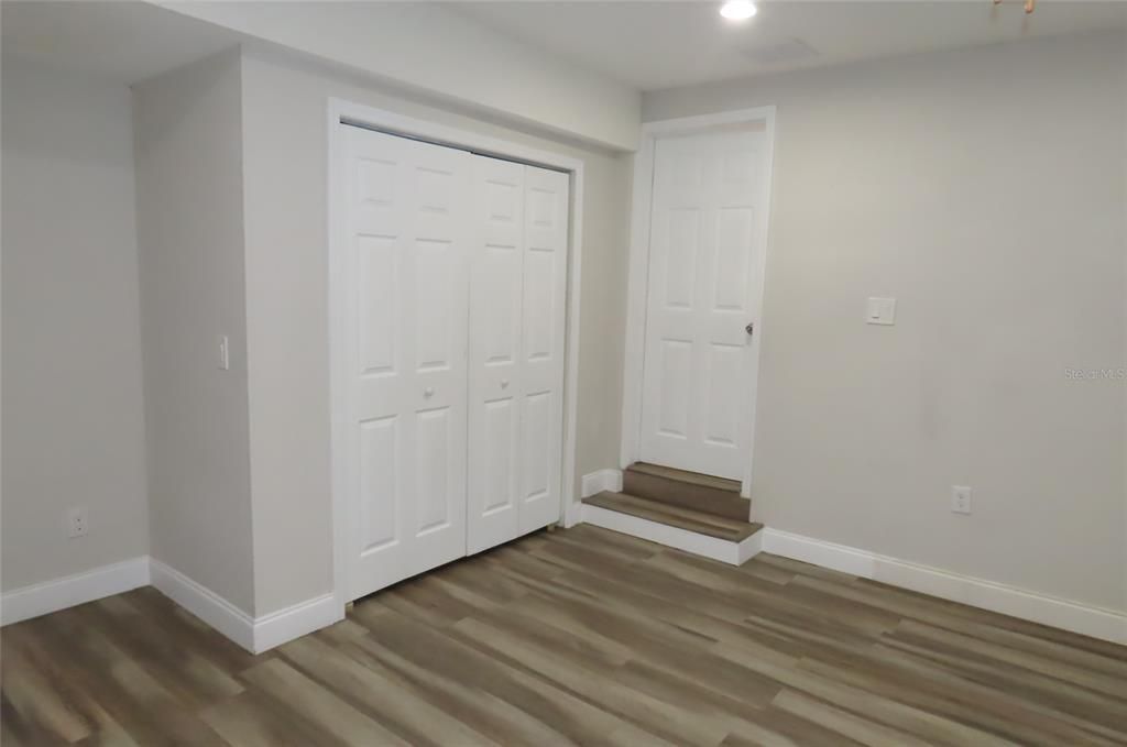 For Sale: $382,500 (4 beds, 2 baths, 1733 Square Feet)