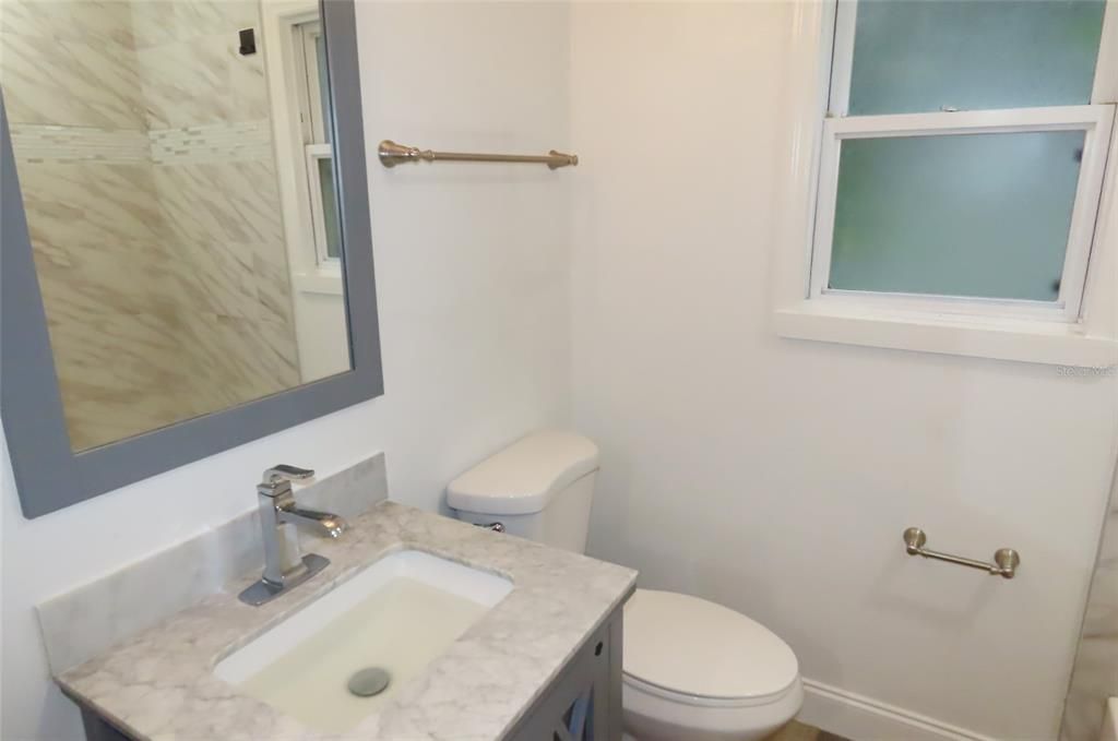 For Sale: $382,500 (4 beds, 2 baths, 1733 Square Feet)