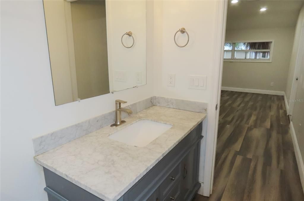 For Sale: $382,500 (4 beds, 2 baths, 1733 Square Feet)