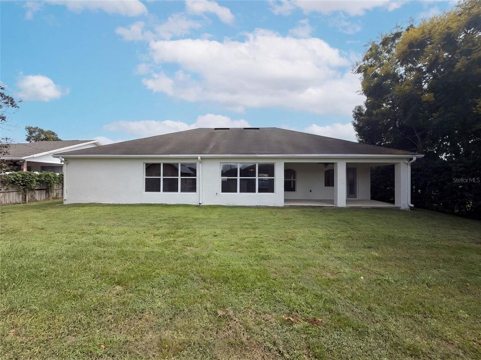 En Venta: $301,000 (3 camas, 2 baños, 1744 Pies cuadrados)