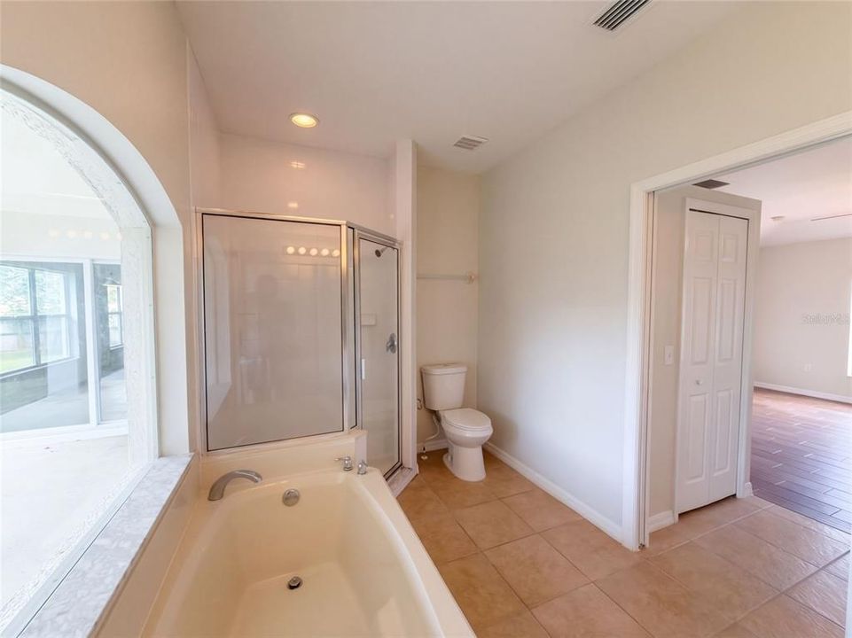 En Venta: $301,000 (3 camas, 2 baños, 1744 Pies cuadrados)