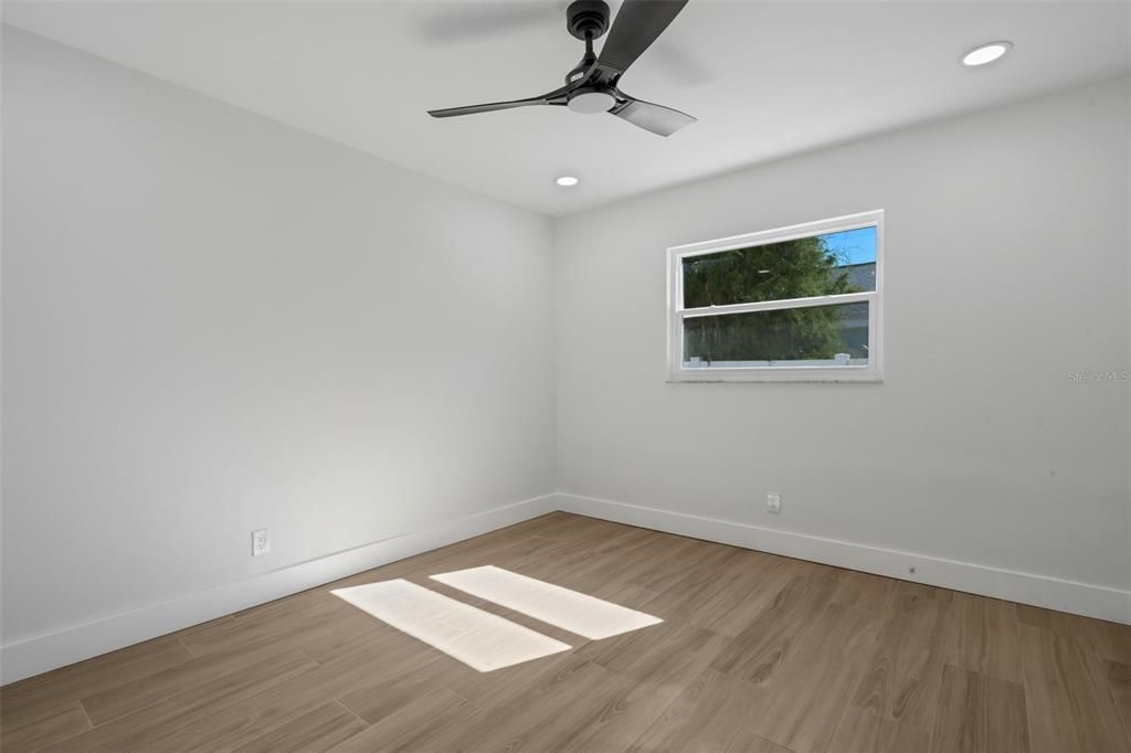 For Rent: $2,300 (2 beds, 2 baths, 1144 Square Feet)