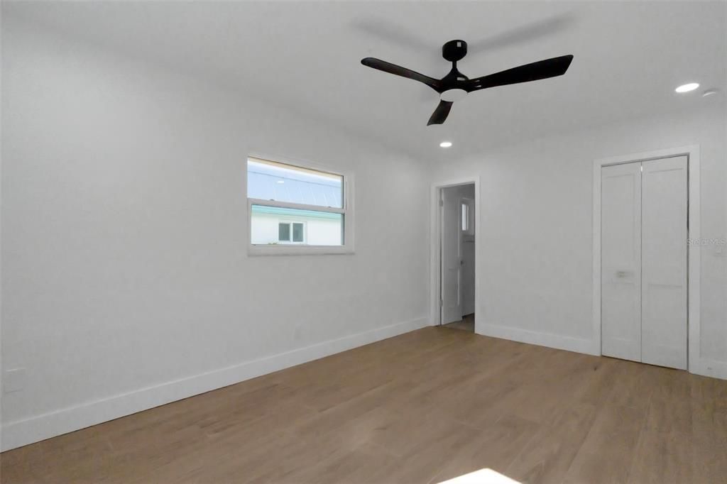 For Rent: $2,300 (2 beds, 2 baths, 1144 Square Feet)