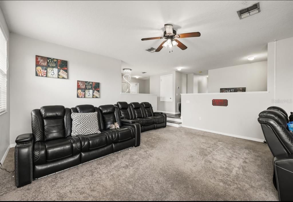 For Sale: $610,000 (5 beds, 3 baths, 3394 Square Feet)