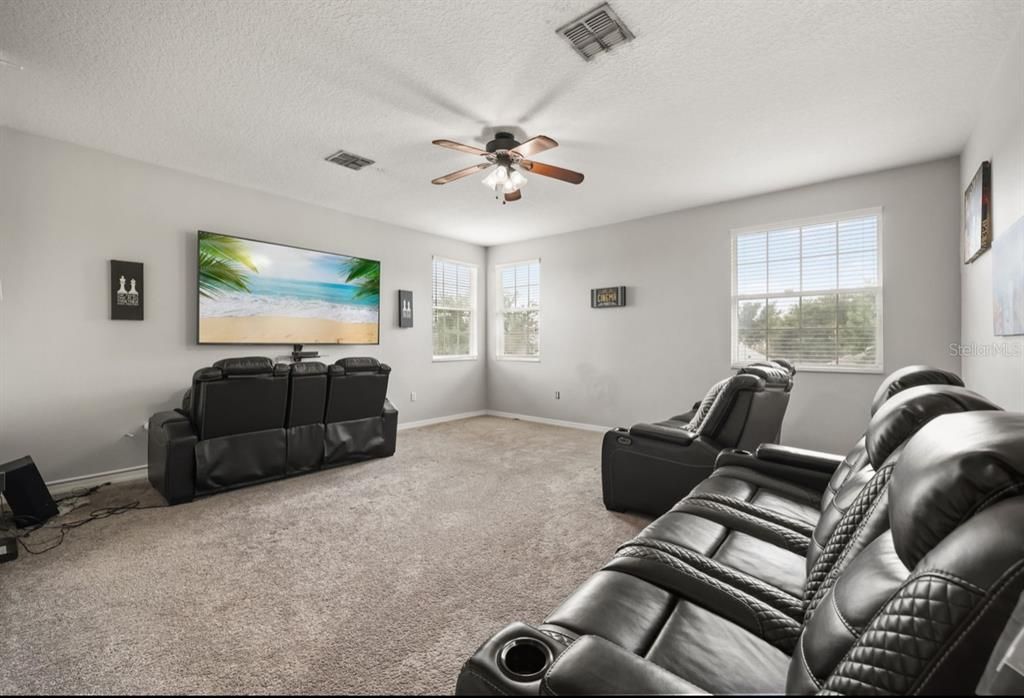 For Sale: $610,000 (5 beds, 3 baths, 3394 Square Feet)