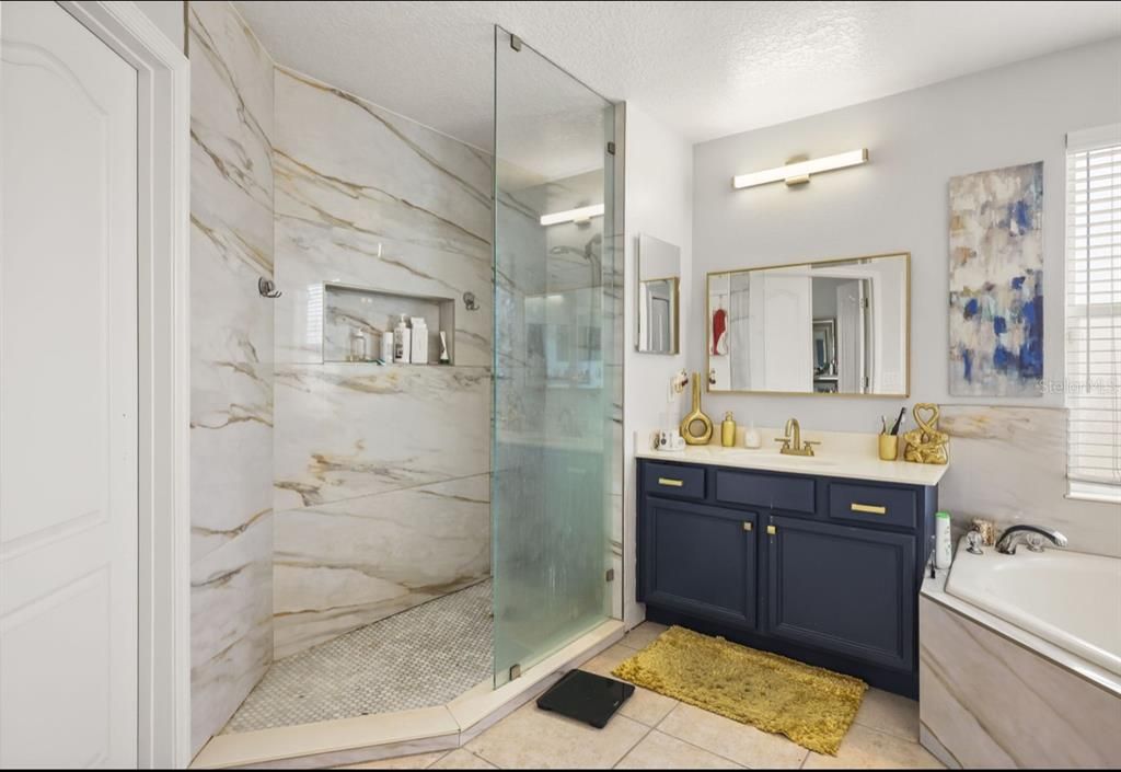 For Sale: $610,000 (5 beds, 3 baths, 3394 Square Feet)