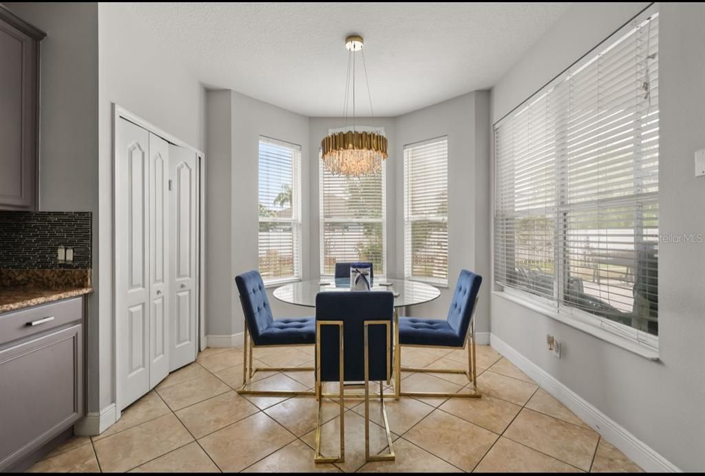 For Sale: $610,000 (5 beds, 3 baths, 3394 Square Feet)
