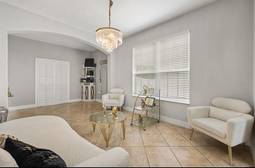 For Sale: $610,000 (5 beds, 3 baths, 3394 Square Feet)