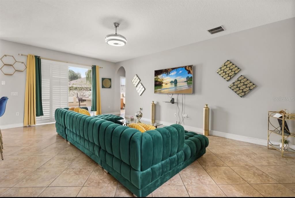 For Sale: $610,000 (5 beds, 3 baths, 3394 Square Feet)