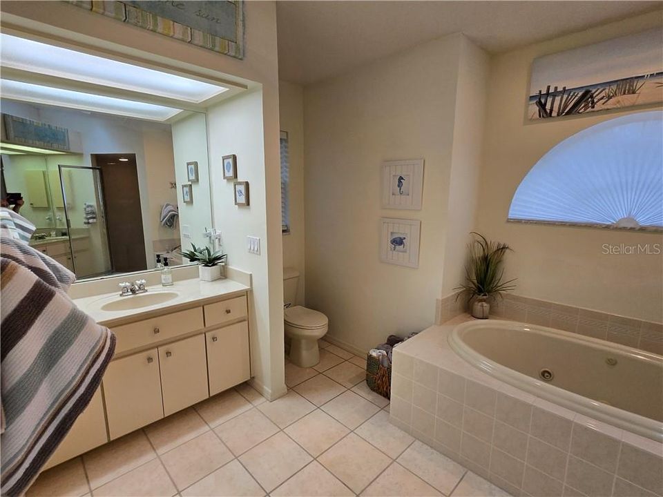 For Sale: $510,000 (3 beds, 2 baths, 2251 Square Feet)