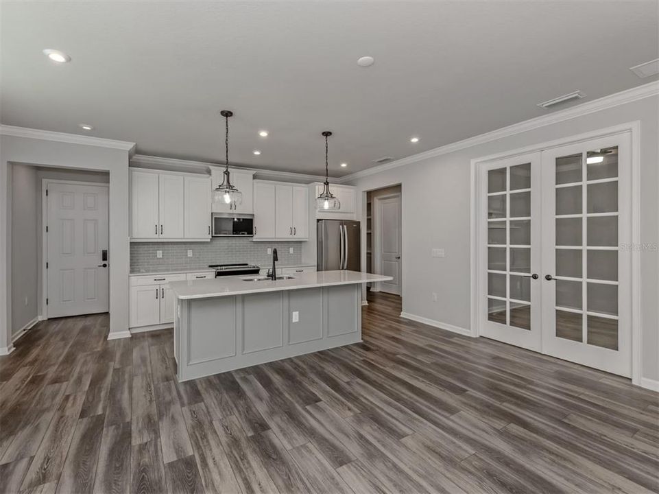 Activo con contrato: $345,000 (2 camas, 2 baños, 1504 Pies cuadrados)