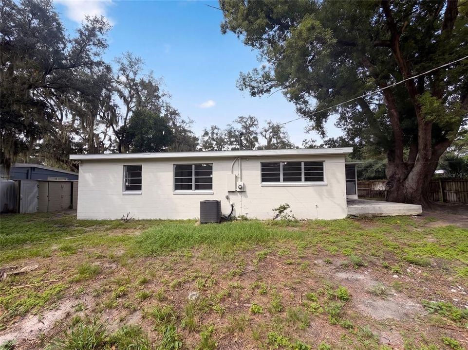 En Venta: $340,000 (4 camas, 2 baños, 2155 Pies cuadrados)
