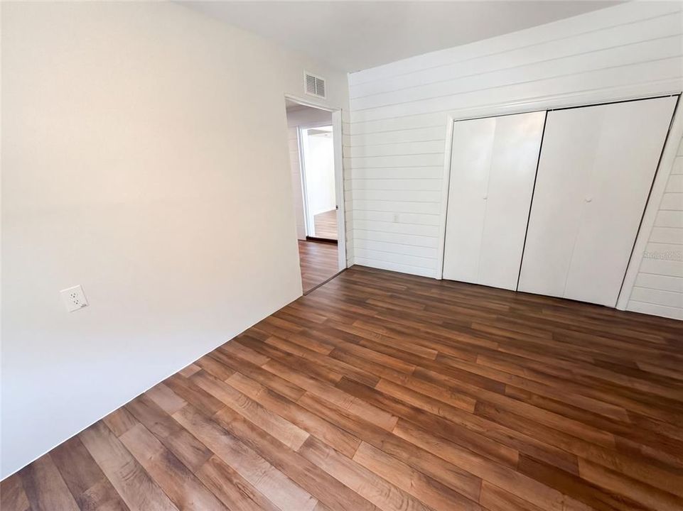 En Venta: $340,000 (4 camas, 2 baños, 2155 Pies cuadrados)