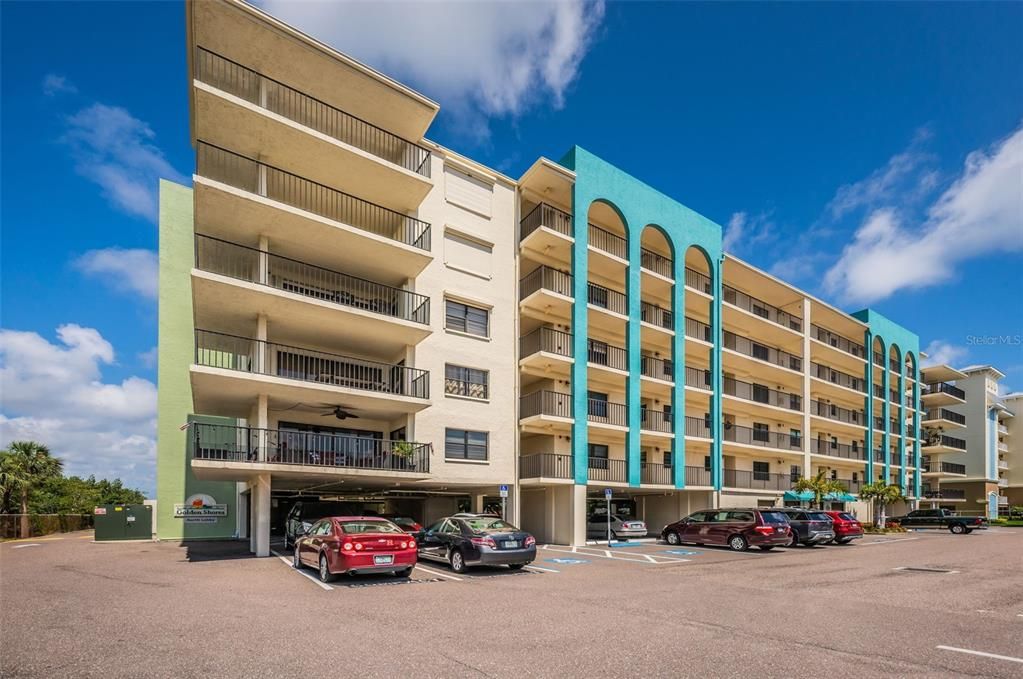 На продажу: $559,900 (2 спален, 2 ванн, 1320 Квадратных фут)