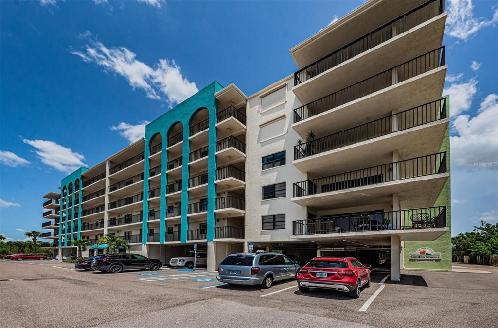 На продажу: $559,900 (2 спален, 2 ванн, 1320 Квадратных фут)