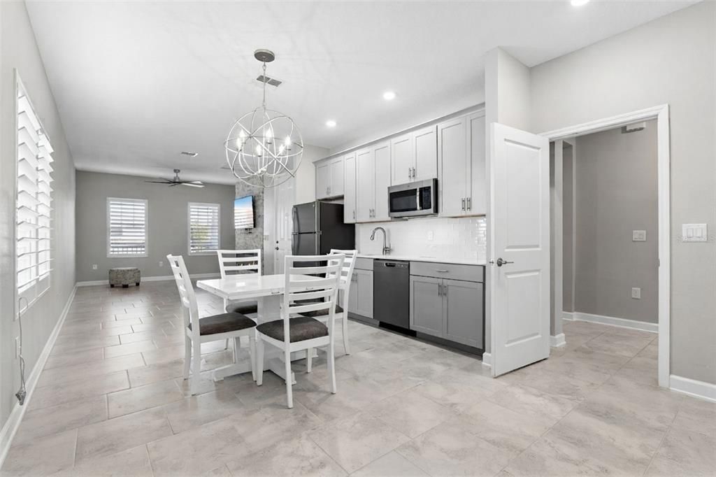 For Sale: $1,150,000 (5 beds, 3 baths, 3980 Square Feet)