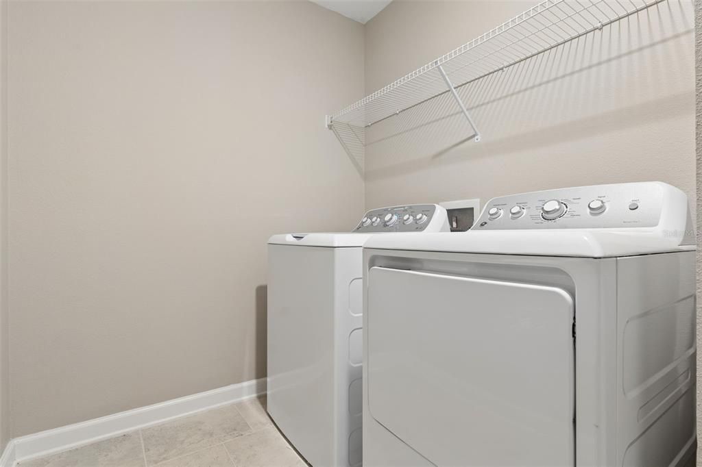 For Sale: $1,150,000 (5 beds, 3 baths, 3980 Square Feet)
