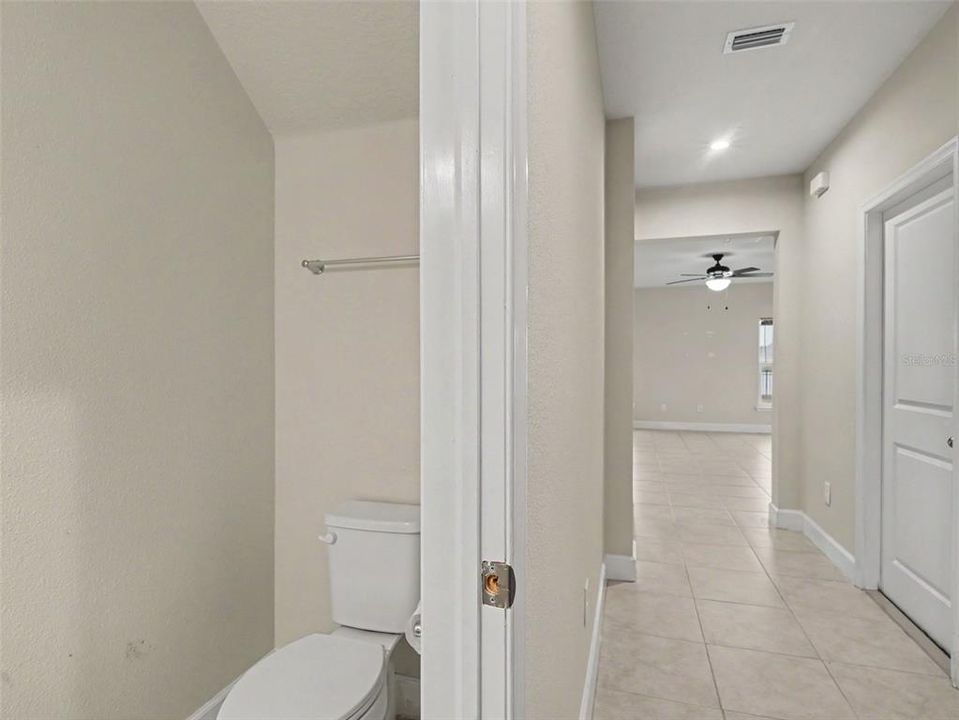 En Venta: $325,000 (3 camas, 2 baños, 1927 Pies cuadrados)