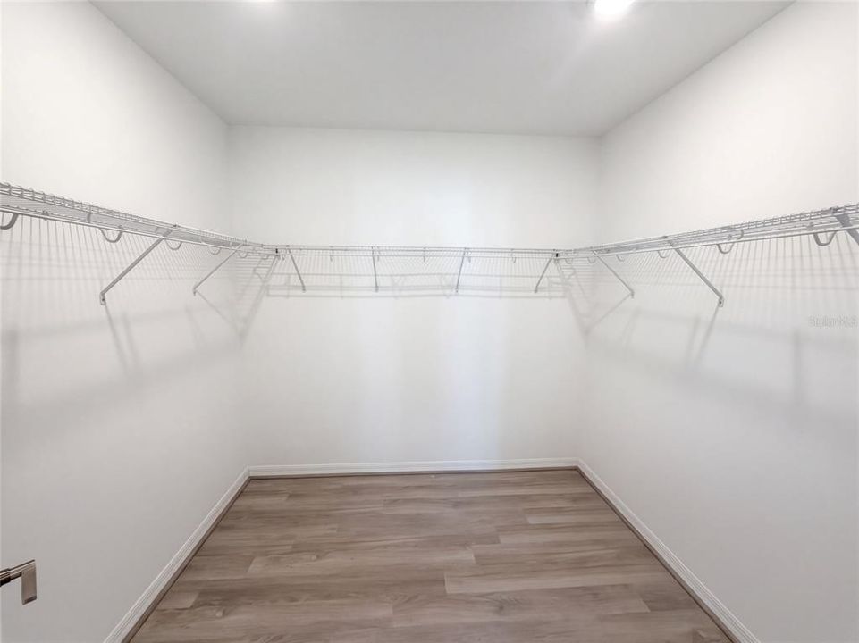 En Venta: $305,000 (3 camas, 2 baños, 1725 Pies cuadrados)