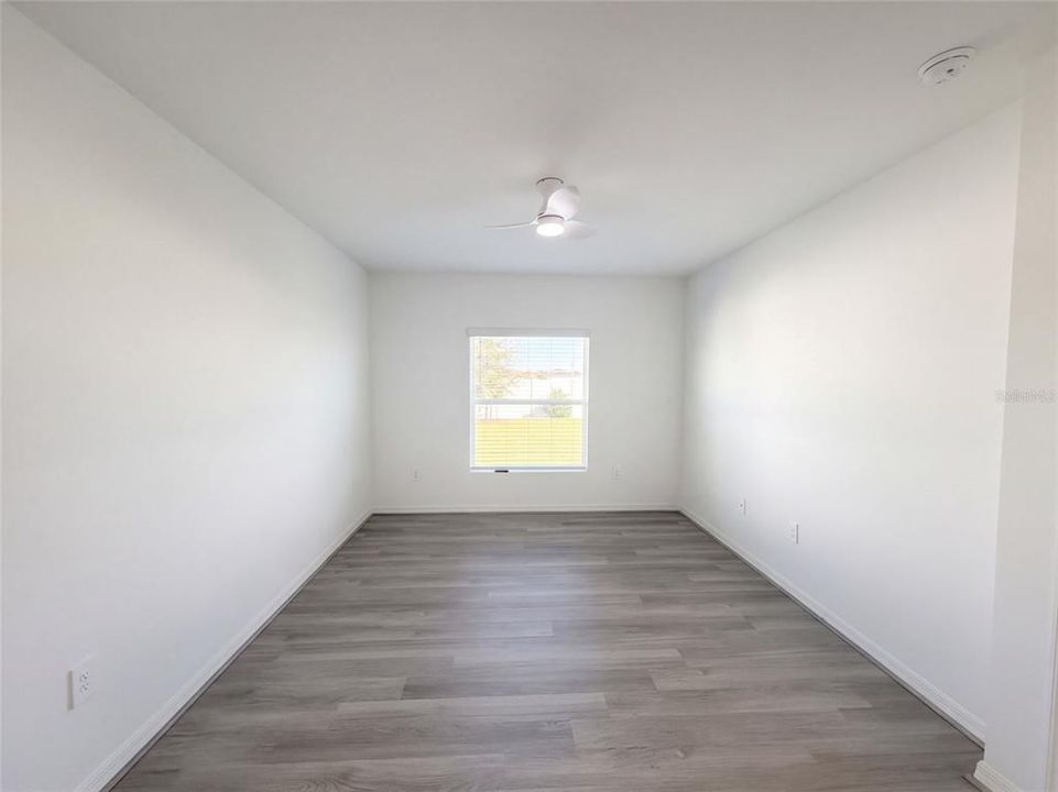 En Venta: $305,000 (3 camas, 2 baños, 1725 Pies cuadrados)