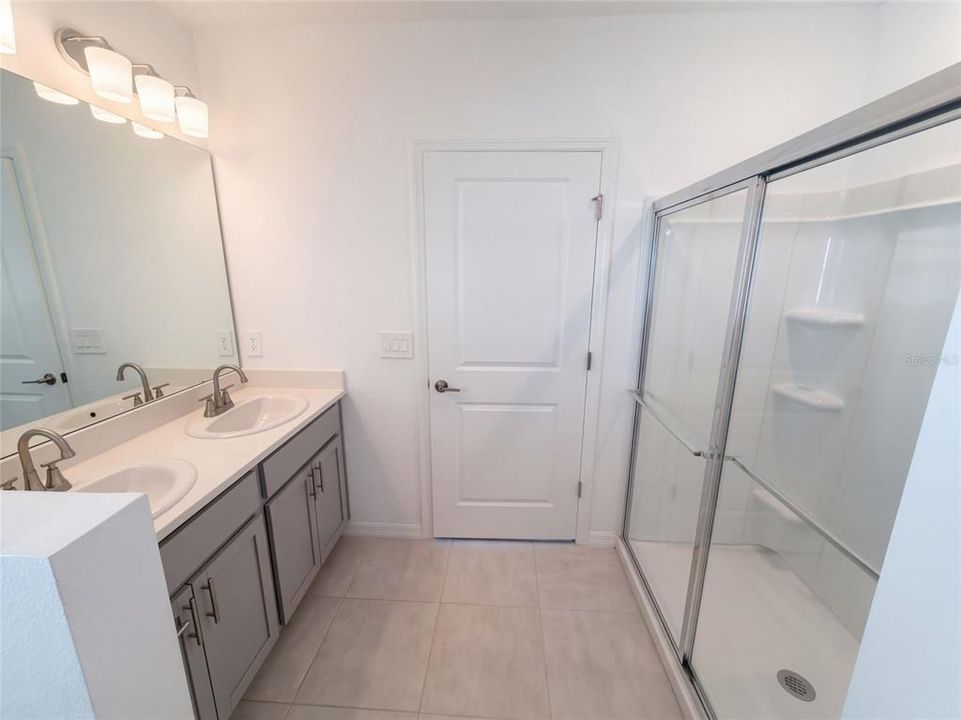 En Venta: $305,000 (3 camas, 2 baños, 1725 Pies cuadrados)